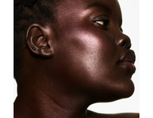 Load image into Gallery viewer, Fenty Beauty Diamond Bomb All-Over Diamond Veil