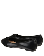 Load image into Gallery viewer, Twist Ballerina Flat Shoes Black
