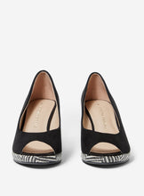 Load image into Gallery viewer, Black ‘Damsel’ Peep Toe Wedges
