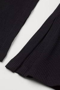 Flared Slit-Detail Leggings